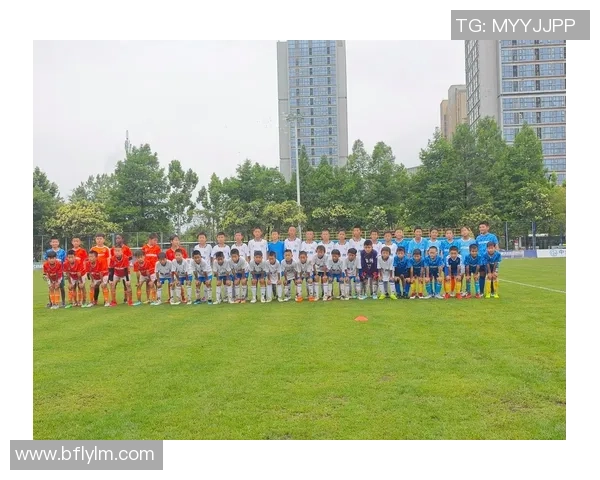 足球的挑战与乐趣并存如何在困难中找到成长的机会