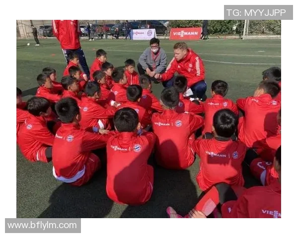 南京姚足球崛起之路探秘：从青训到职业联赛的全景回顾与展望