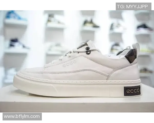 耐克足球板鞋助力运动激情展现个性风采的完美选择